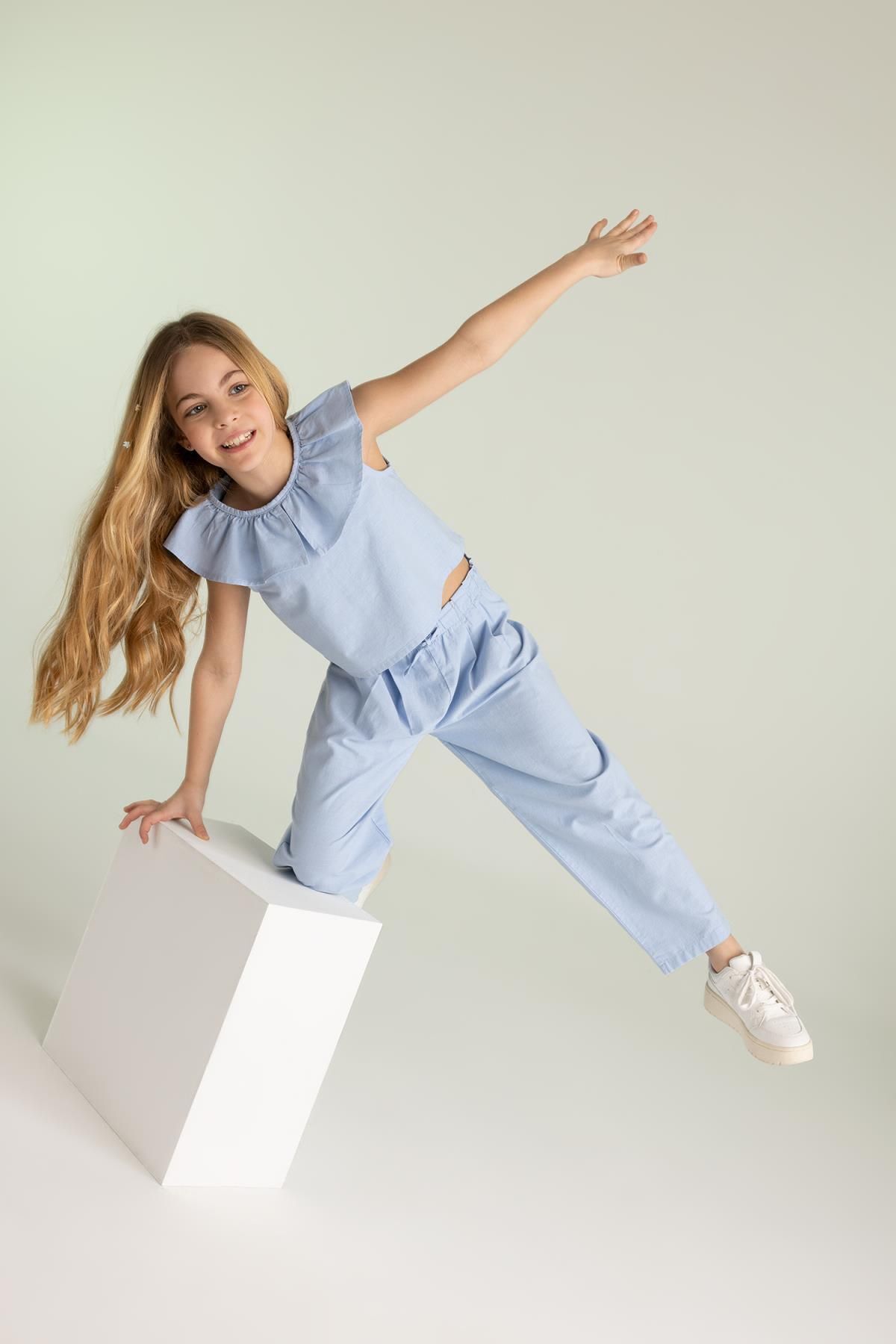 DeFacto-2-teiliges Set aus ärmelloser Bluse und Hose für Mädchen in Hellblau 3