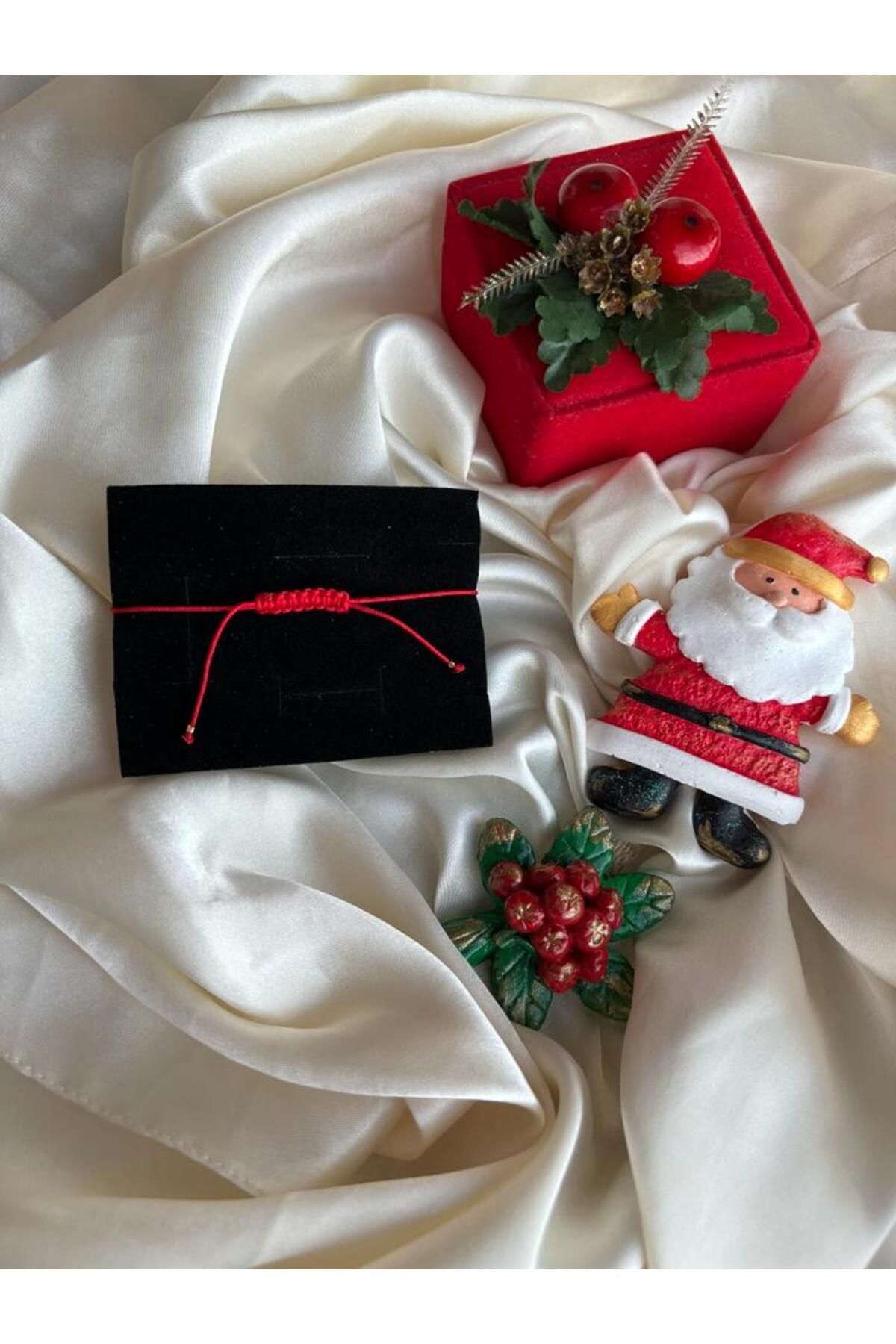 PEONY - peonyofficiall-New Year Polar Bear Coquina Flower Glass Murano Bracelet Red String New Year Themed Bracelet 7