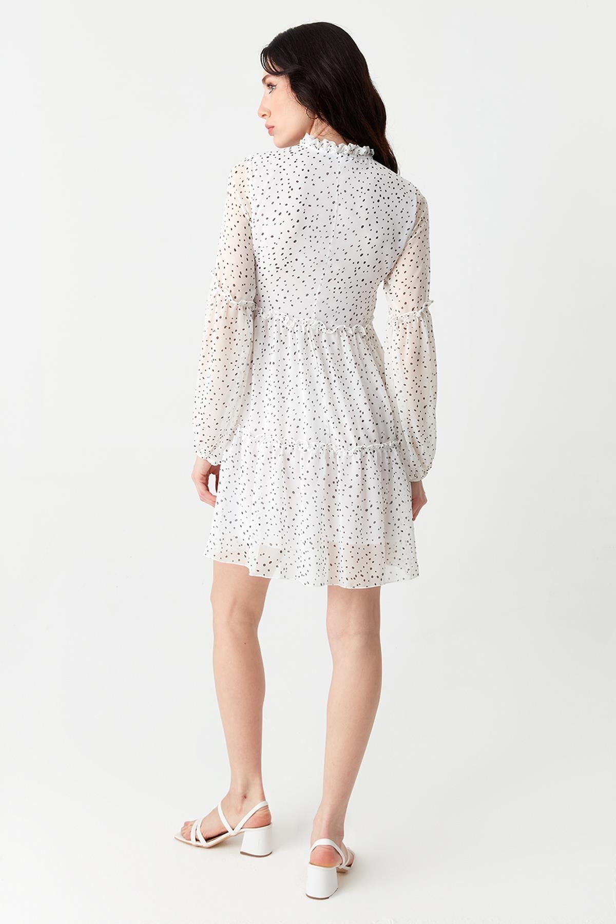 Select Moda-Rochie albă din șifon cu buline cu volane pentru femei 2