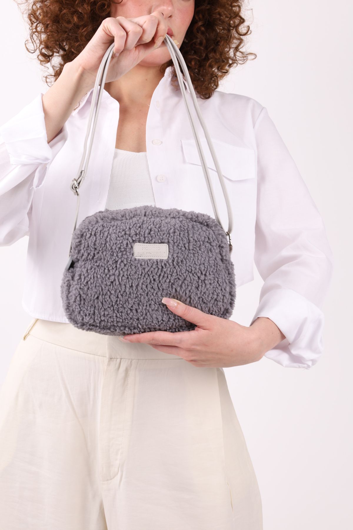 https://cdn.dsmcdn.com/ty1350/product/media/images/prod/QC/20240606/11/497d07c6-81d3-30d4-a436-67bd2787efbc/1_org_zoom.jpg