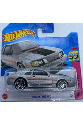 Hot Wheels ’84 Ford Mustang SVO – Modello In Scala 1:64, Rosso Cofano Nero, Serie Then And Now 2024, HTC66, Licenza Ford