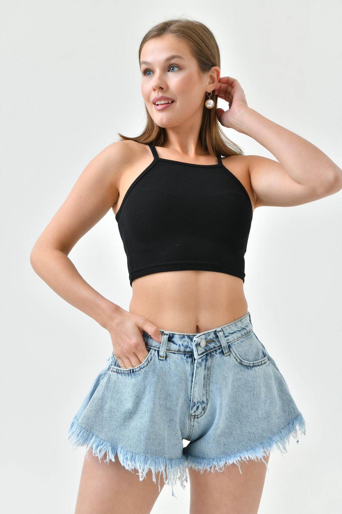 complete the look image