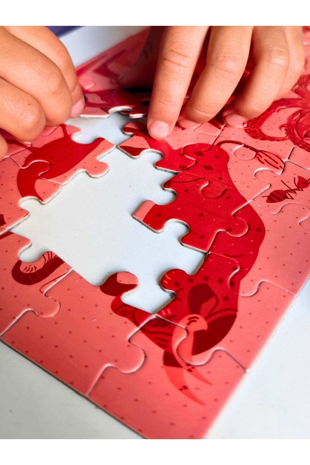 DoerKids All Red-Kırmızı Hayvanlar Eğitici-Öğretici Midi Puzzle | 4-9 Yaş 80 Parça fotoğrafı 4 (önizleme)