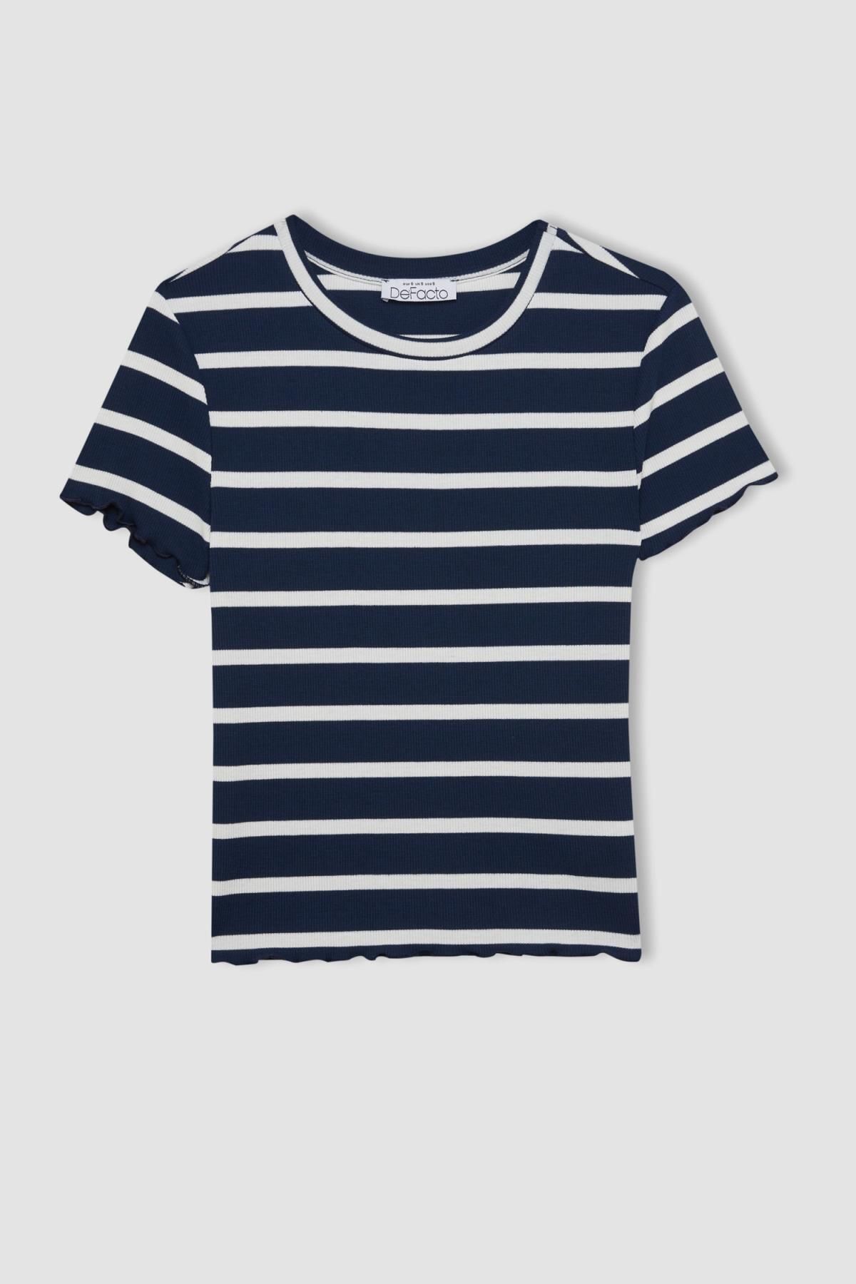 تیشرت آستین کوتاه راه راه یقه خدمه