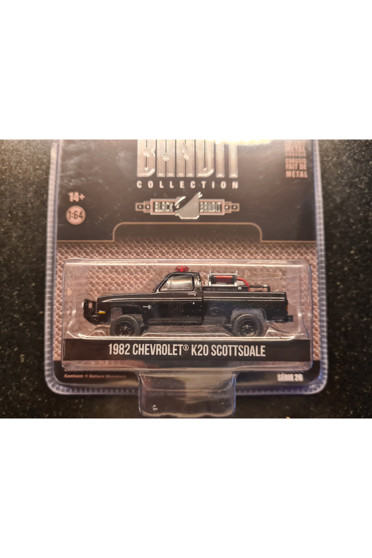 GREENLIGHT 1:64 - serie 26 Black Bandit - 1982 Chevrolet K20 Scottsdale EUR 10,50 - ES