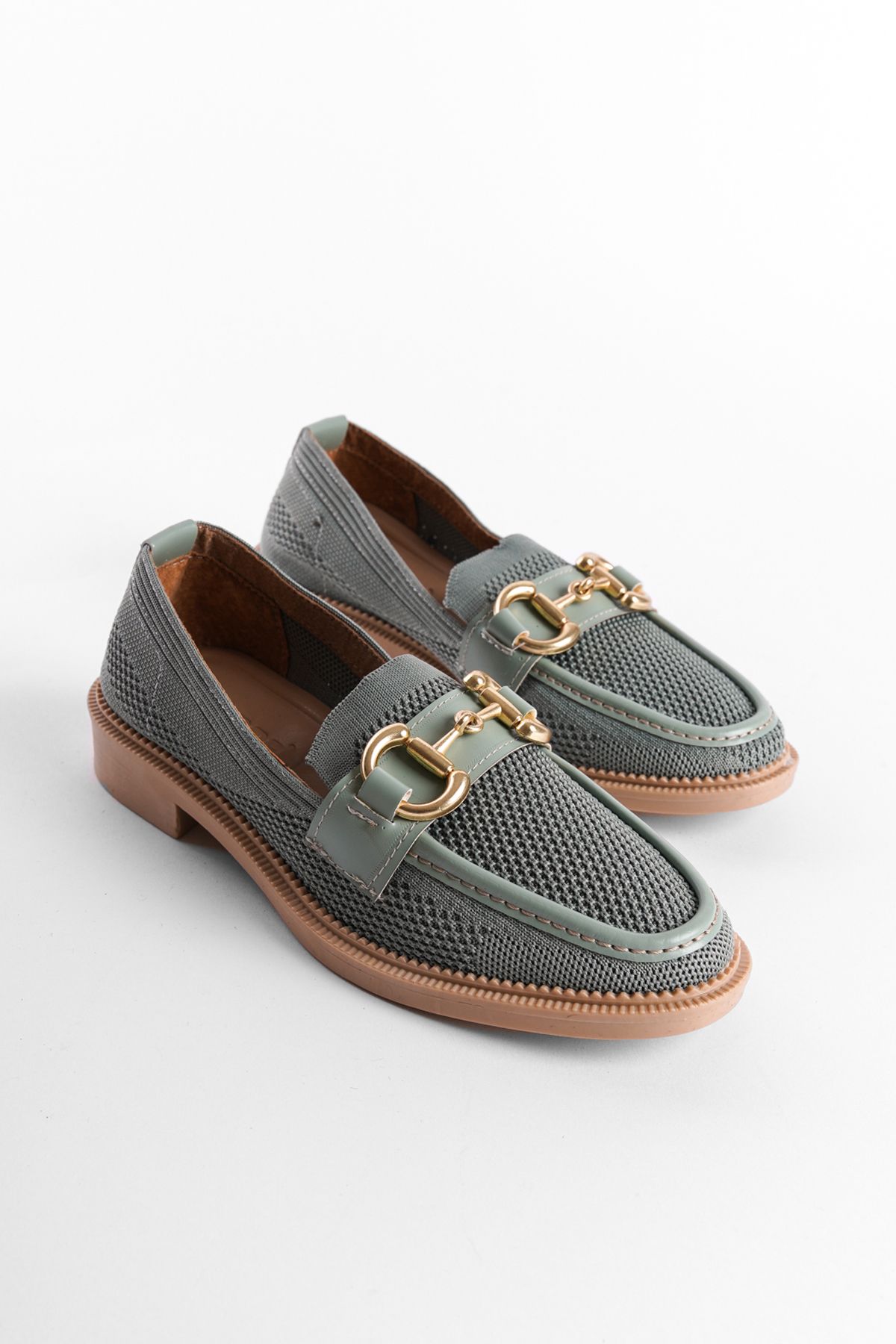 لوفر سبز زنانه کفش دست و پنجه نرم فلزی Capone Outfitters