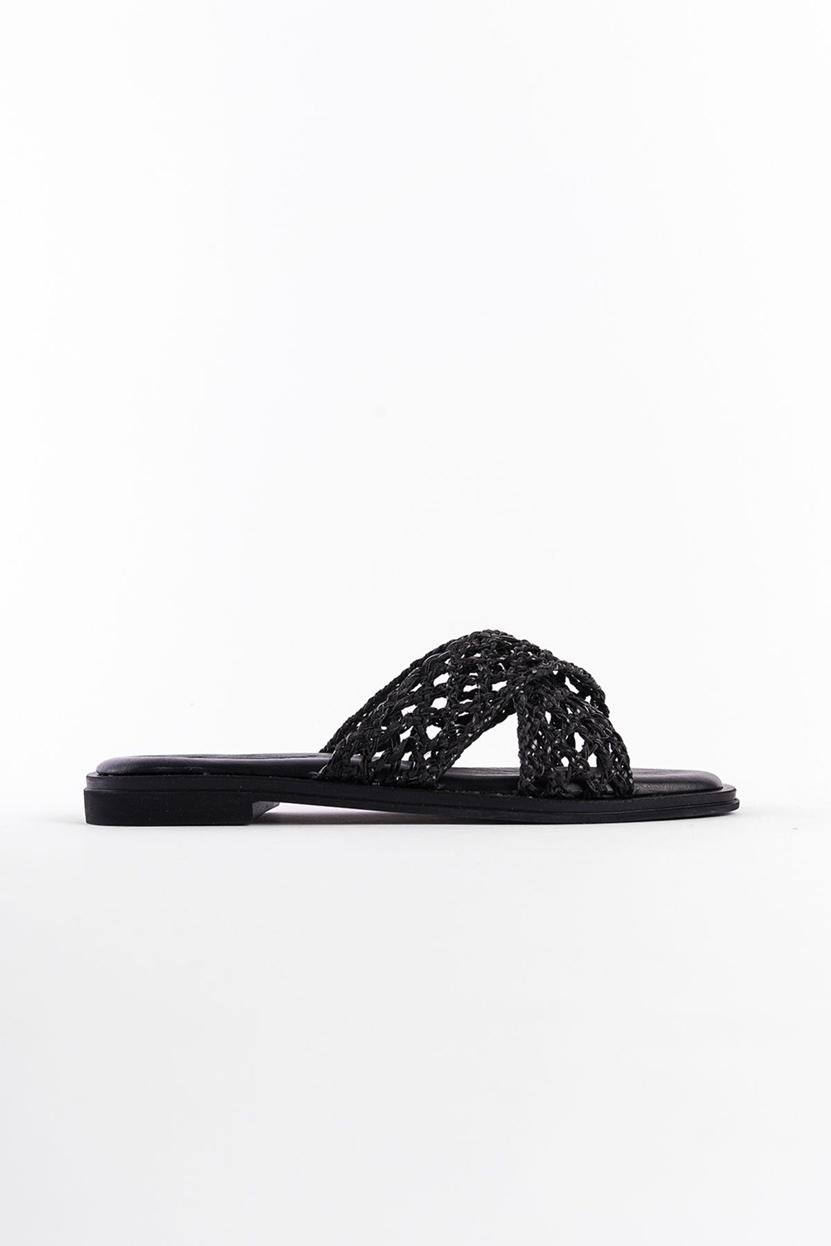 دمپایی مشکی زنانه حصیر چرمی واقعی Misis Crazy Flat Heels Dlippers Capone Outfitters