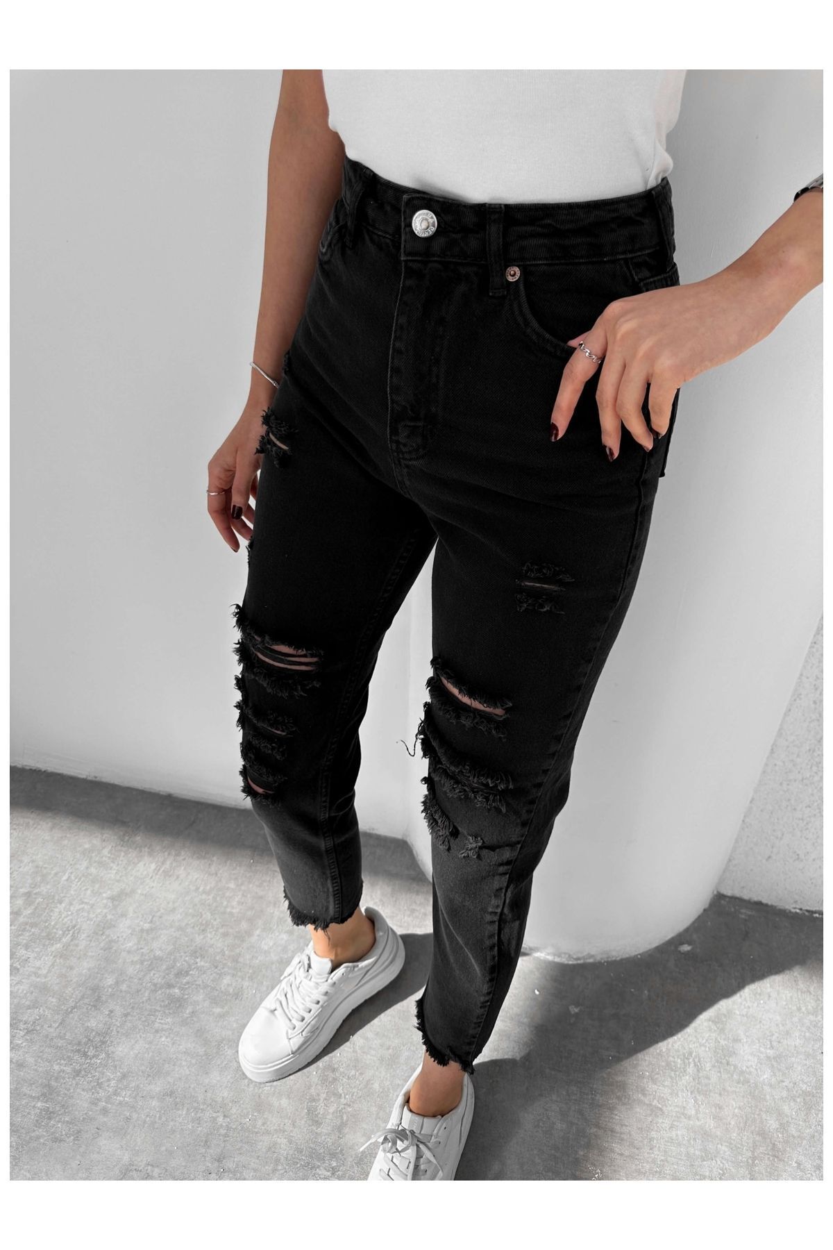 https://cdn.dsmcdn.com/ty1352/product/media/images/prod/QC/20240606/18/2dc93232-8def-3c2e-90dc-1487a24ed35b/1_org_zoom.jpg