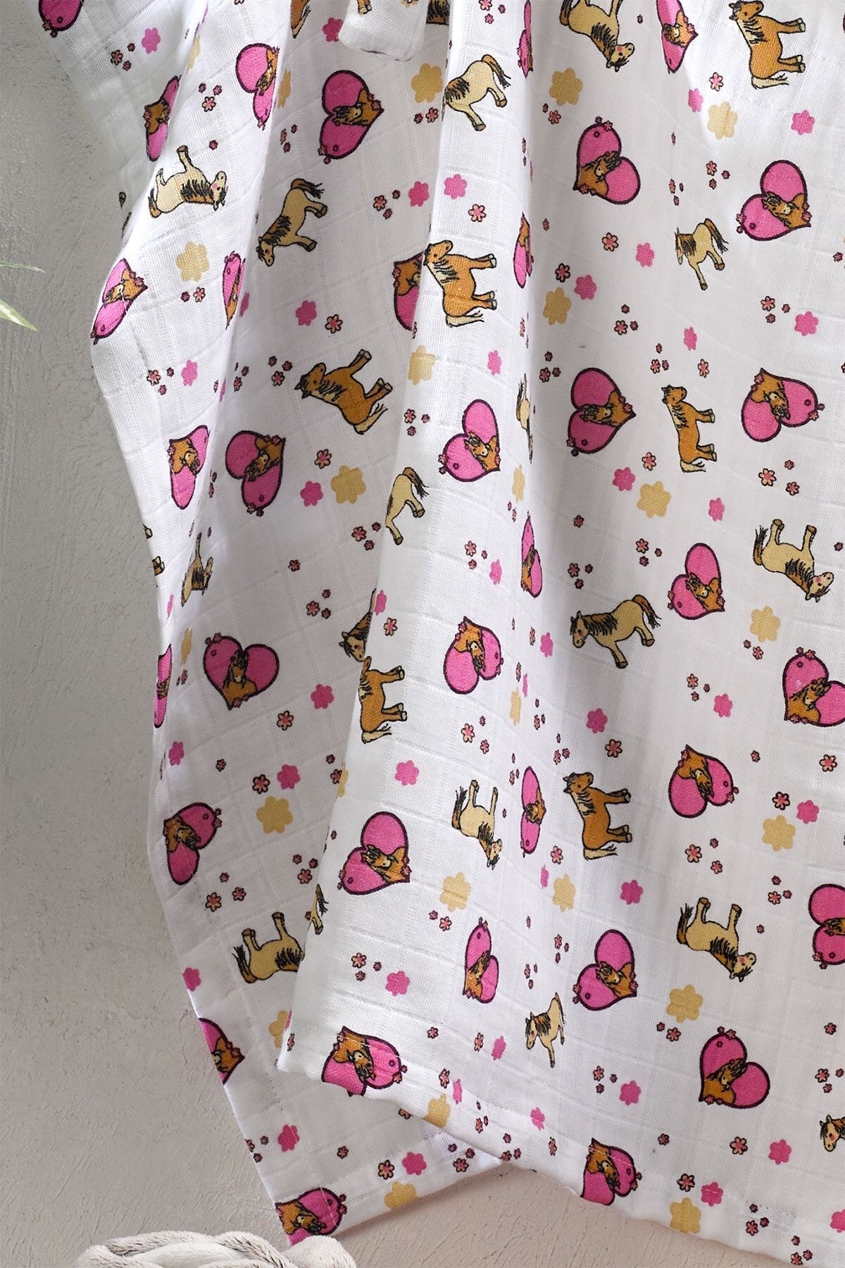 Salvia Dione | %100 Pamuk | Çift Kat Müslin Emzirme Önlüğü | 97 X 69 | Askılı & | Pembe | Patiska fotoğrafı 3 (önizleme)