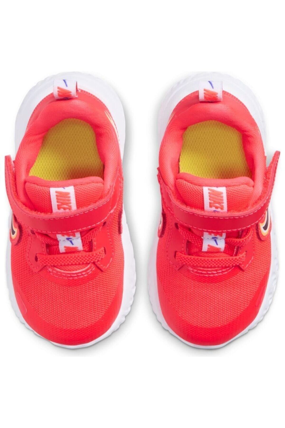 کفش پیاده روی صورتی دخترانه و بچگانه Girl Pink Revolution 5 آتش Nike