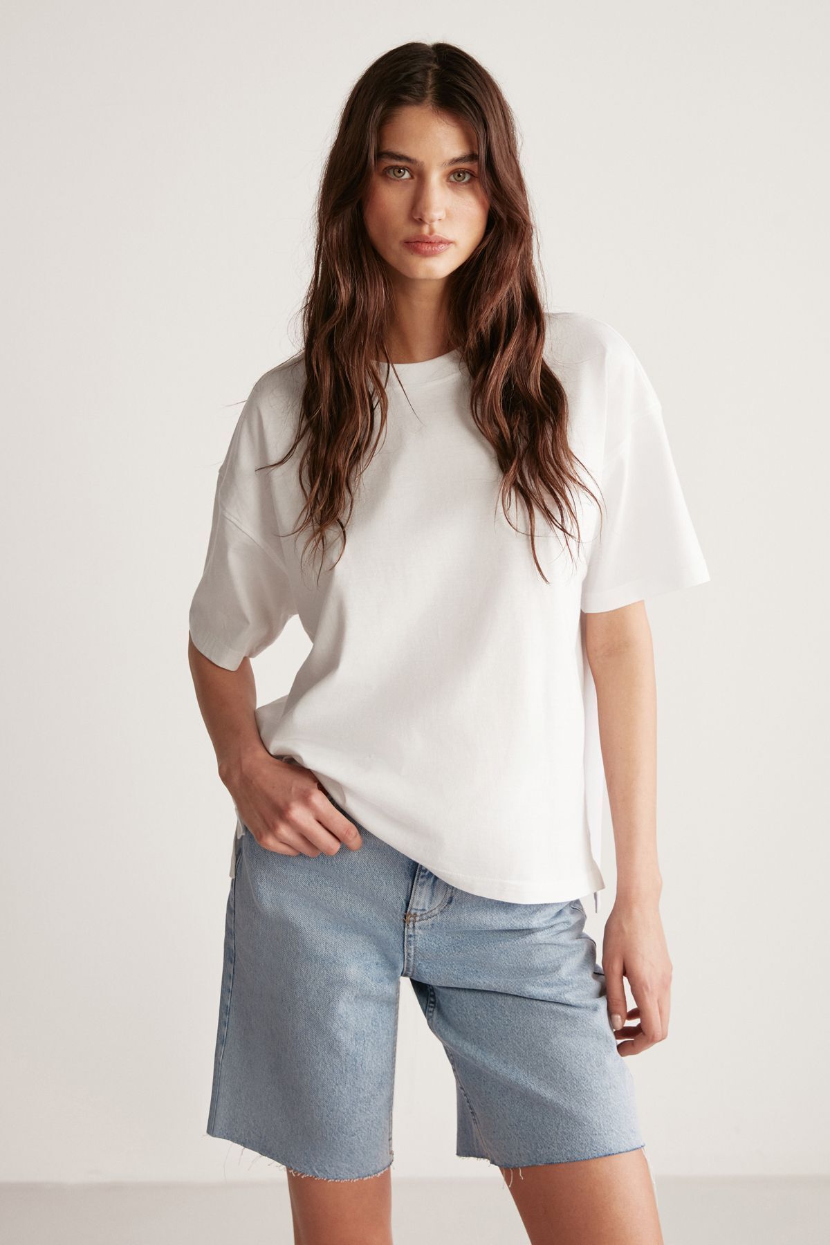 Jemmy Kadın Relaxed Kalıp Bisiklet Yaka %100 Pamuk Kısa Kollu Basic Beyaz T-shirt
