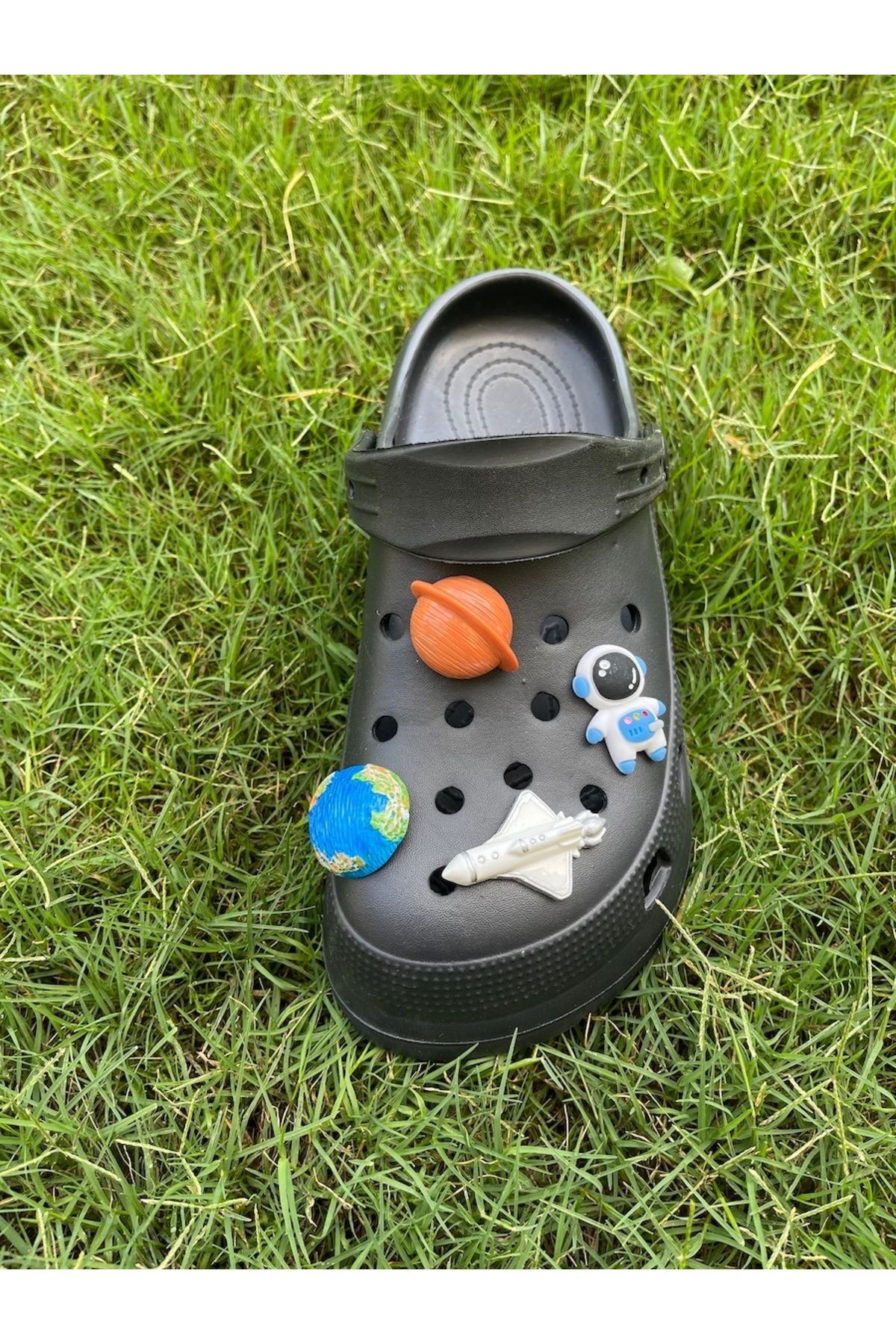 هدیه مفهومی هواپیمای زینتی سه بعدی دمپایی تزئین جت کروس جذابیت جیبیتز Crocs
