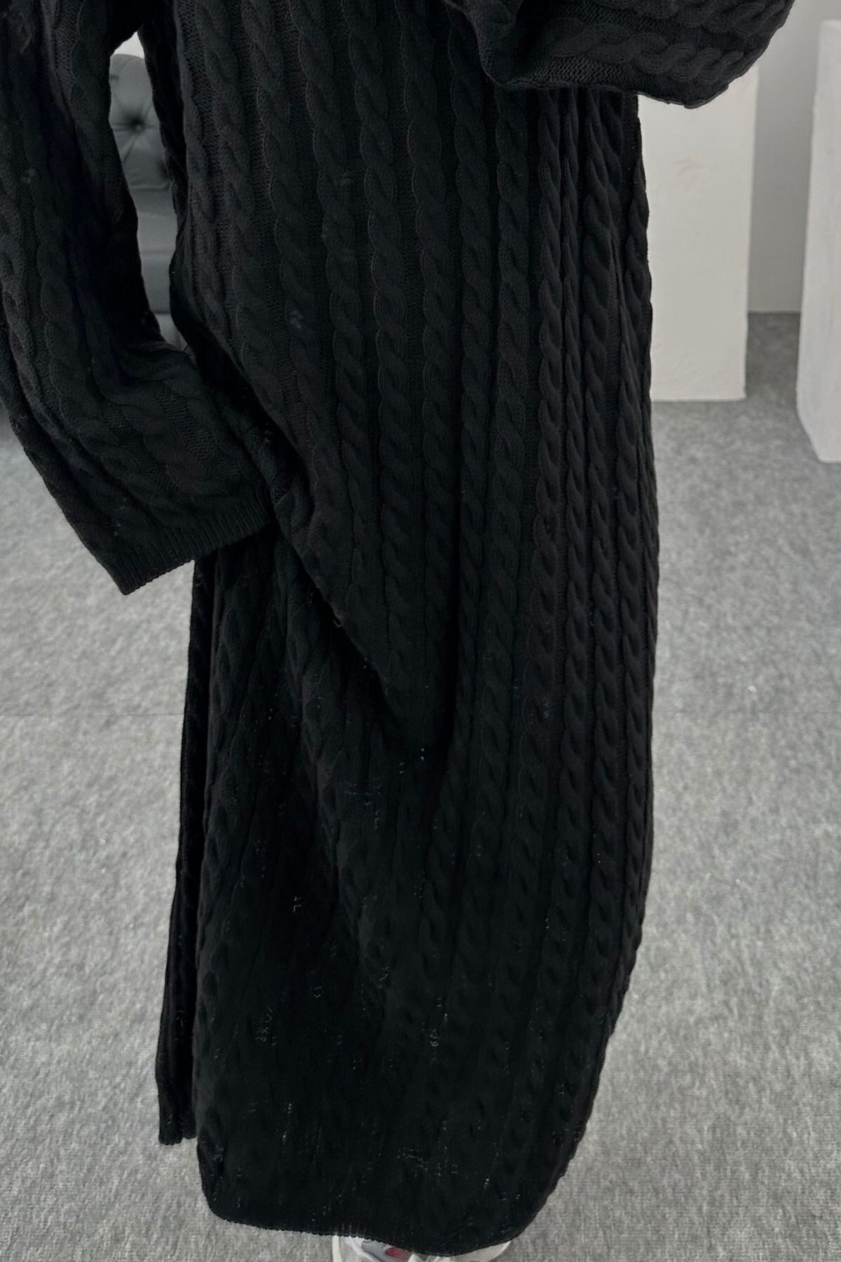 https://cdn.dsmcdn.com/ty1354/product/media/images/prod/QC/20240606/01/24506940-6ced-38e7-9e5a-8ca0c5c06ea6/1_org_zoom.jpg