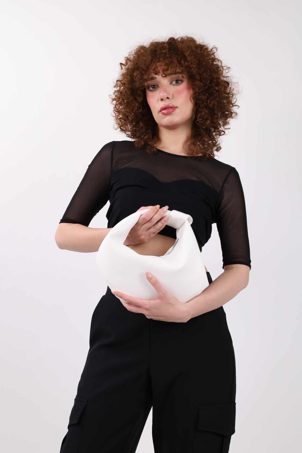 https://cdn.dsmcdn.com/ty1354/product/media/images/prod/QC/20240606/11/b60f754d-8c21-3f1e-bfd5-f0ba7c520403/1_org_zoom.jpg