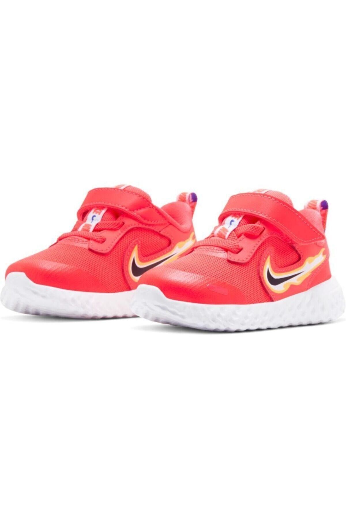 کفش پیاده روی صورتی دخترانه و بچگانه Girl Pink Revolution 5 آتش Nike