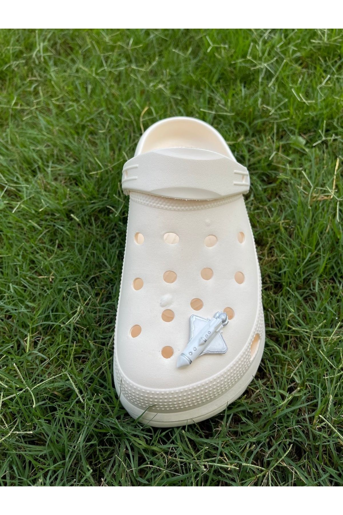 هدیه مفهومی هواپیمای زینتی سه بعدی دمپایی تزئین جت کروس جذابیت جیبیتز Crocs