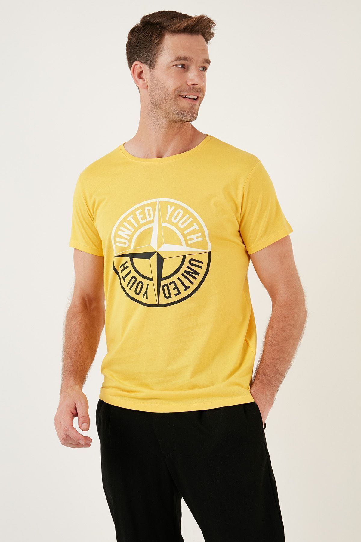 تیشرت مردانه زرد بوراتی | 541PUSULA اورجینال - تصویر 2