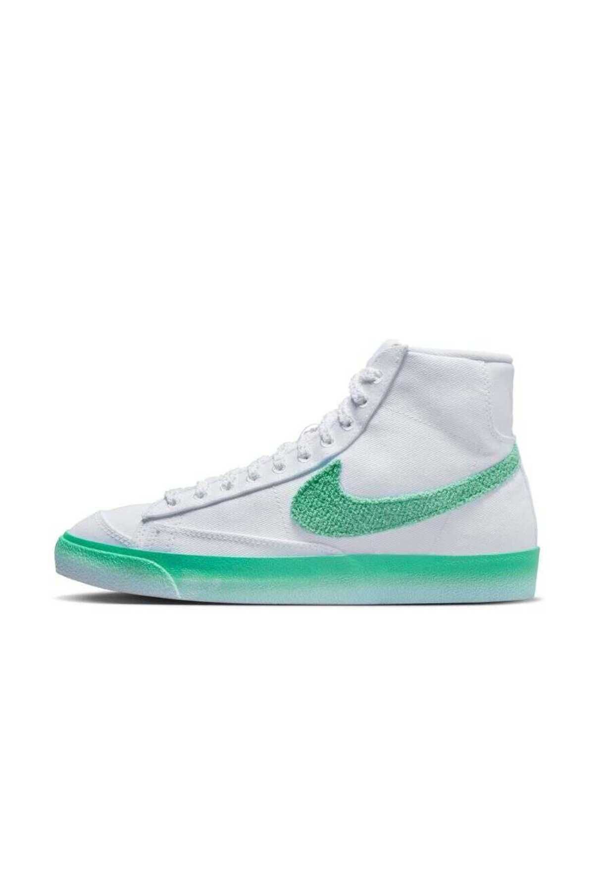 اسنیکر سفید زنانه Blazer Mid '77 کفش ورزشی Nike