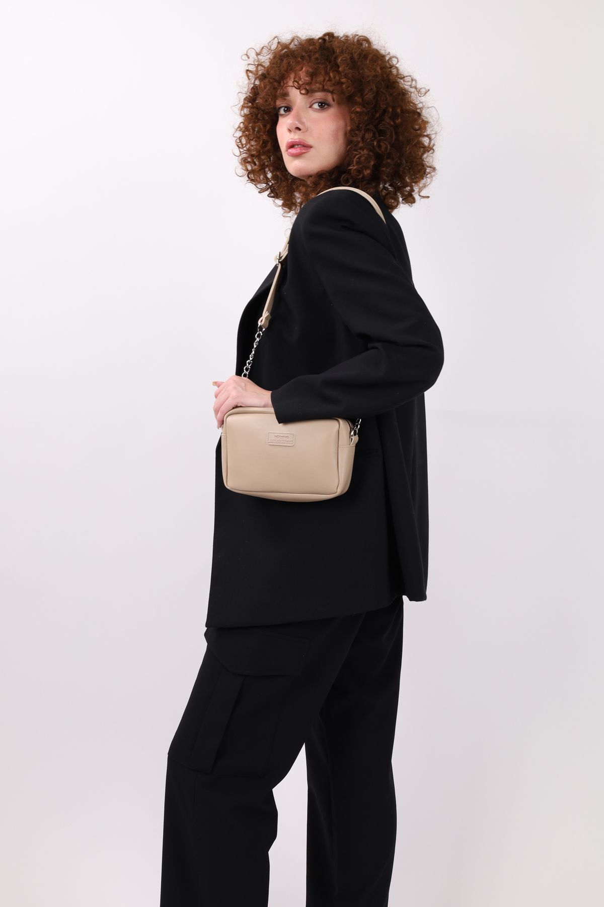 NOTHING-Női Light Mink mini láncos vállpántos és Crossbody táska Leo 3