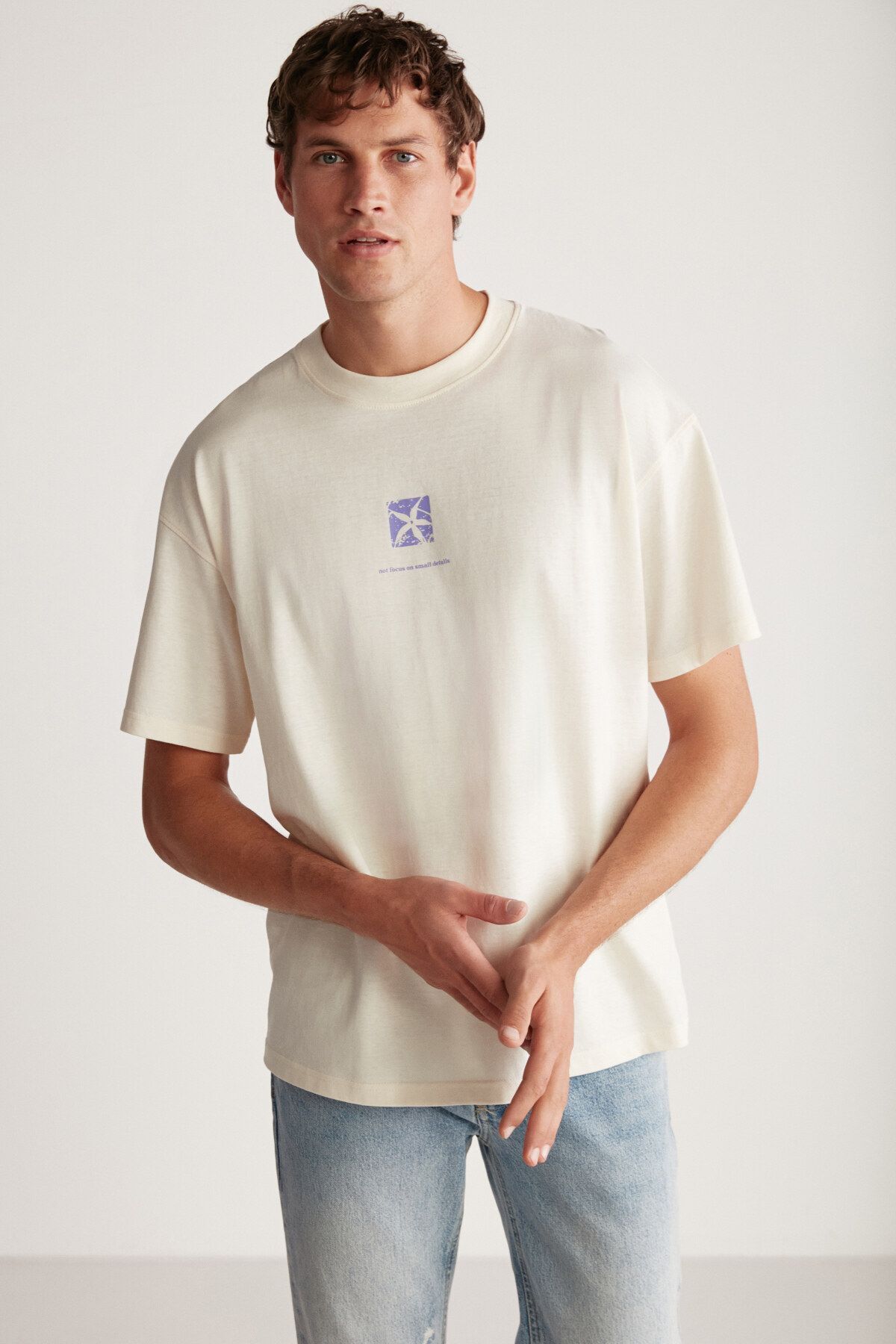 GRIMELANGE-Quincy Regular Vanilla Single T-shirt 4