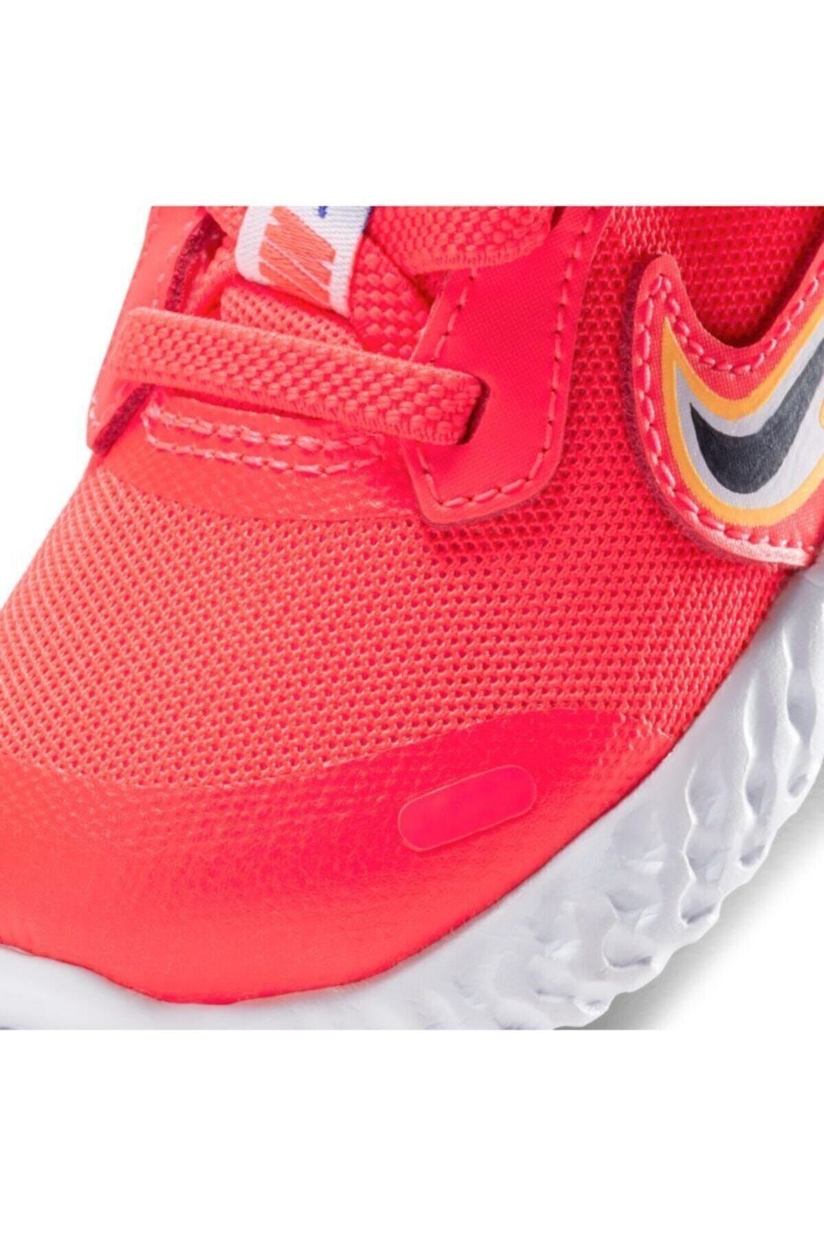 کفش پیاده روی صورتی دخترانه و بچگانه Girl Pink Revolution 5 آتش Nike