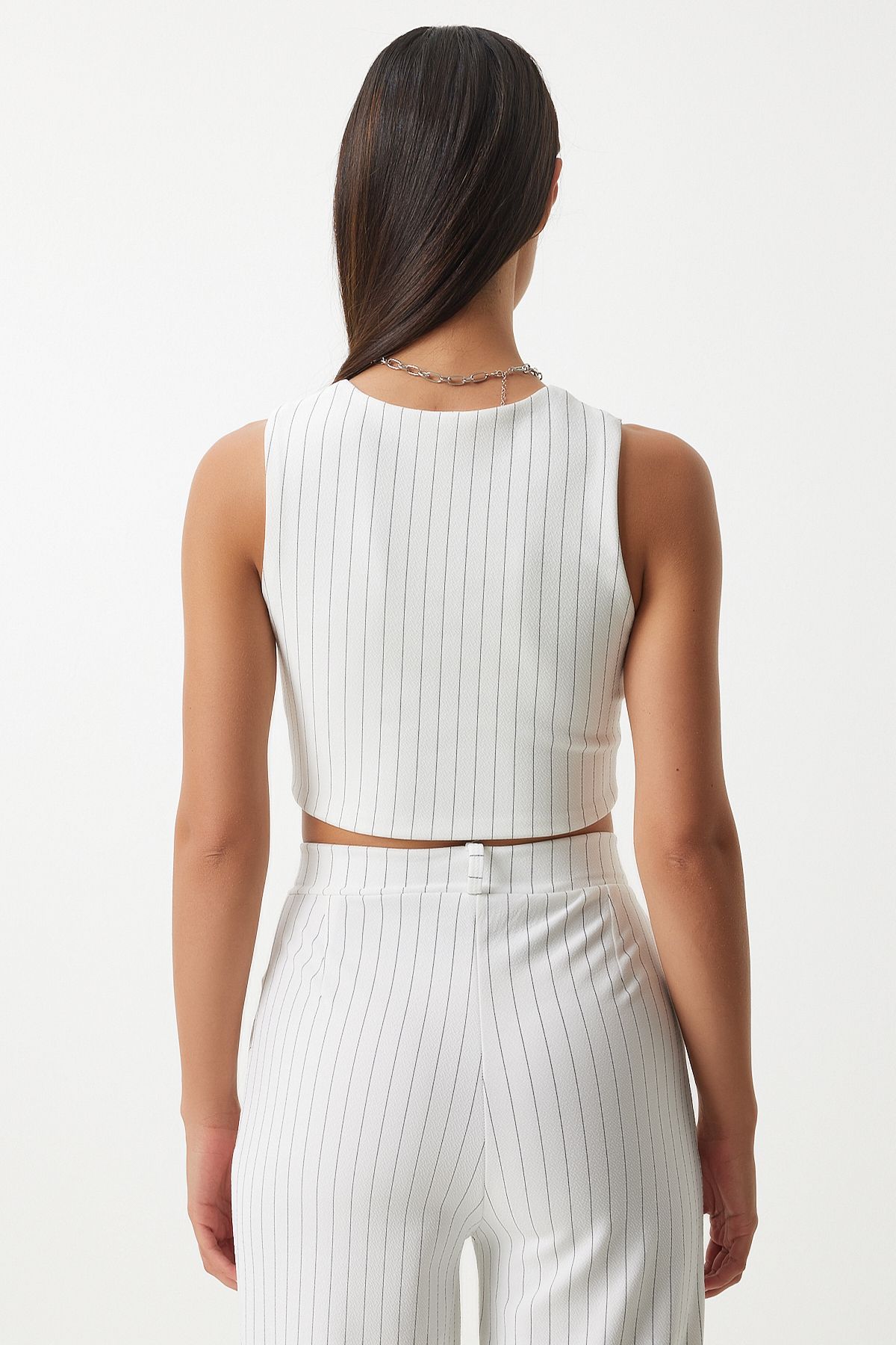 Happiness İstanbul-Weißes Nadelstreifen-Set aus Strickweste und -hose für Damen - MC00287 4