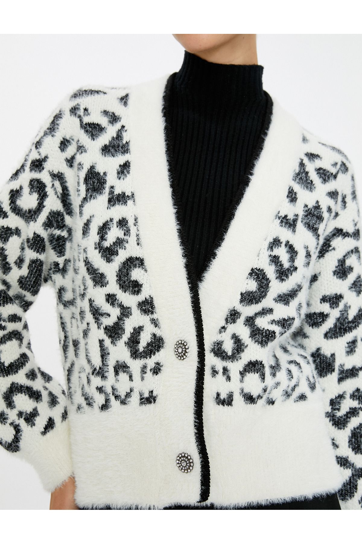 Koton-Leopard Patterned Cardigan with Stone Buttons V-Neck 5