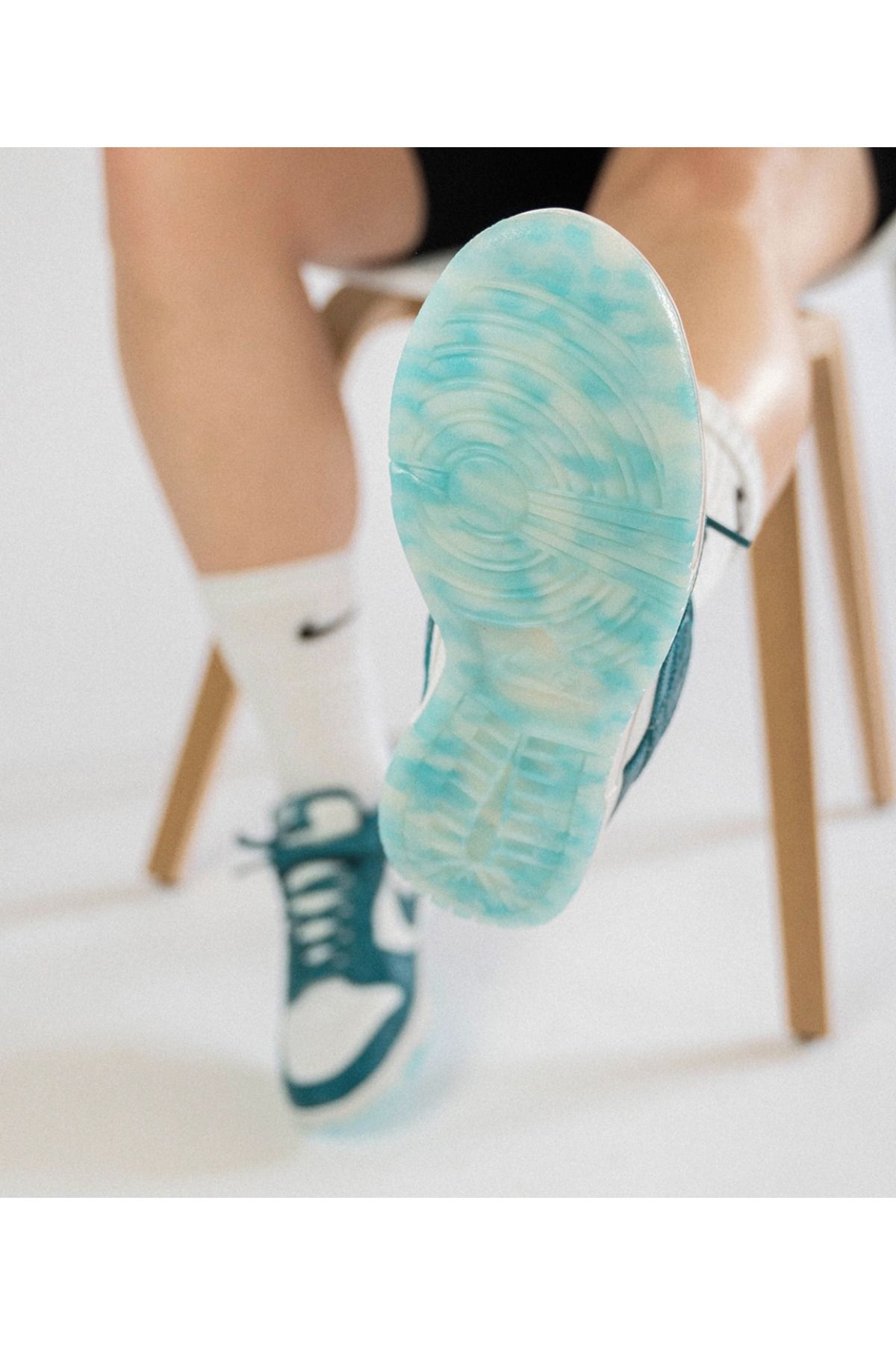 کفش پیاده روی چند رنگ مردانه و زنانه فروشگاه CNG پایین Dunk اورجینال Nike