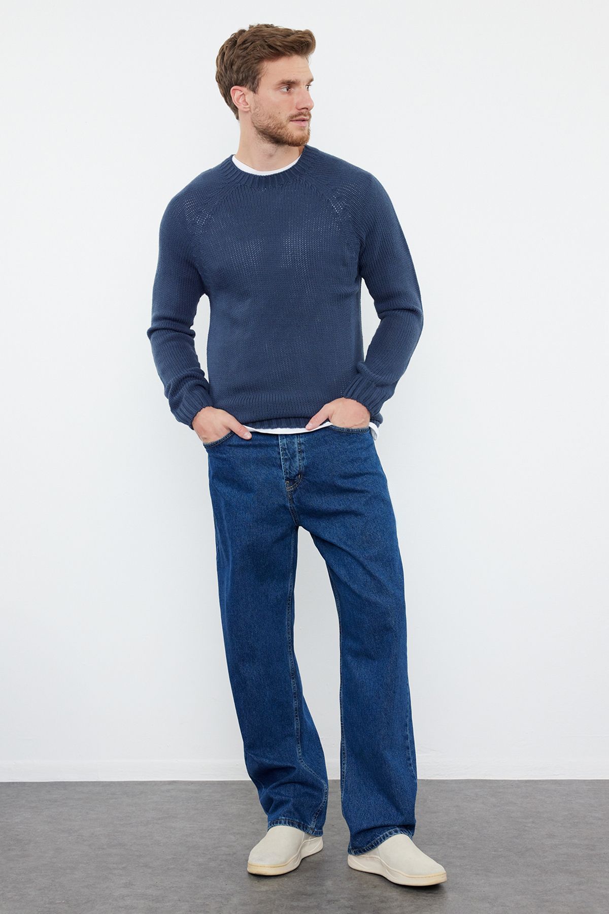 Trendyol Collection-Pulover tricotat cu mâneci raglan, cu decolteu subțire Indigo - TMNAW25KZ00000 2