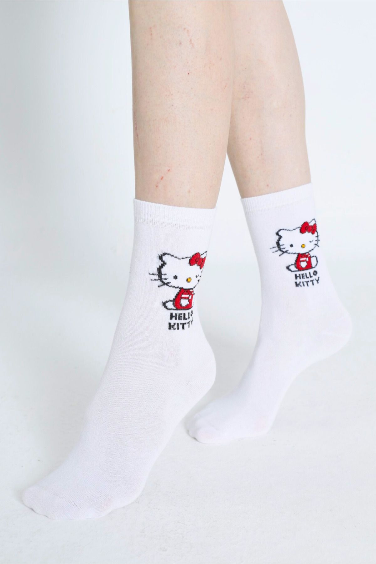 Hello Kitty-ROZ-121/2 Model Patterned and Licensed White Socks 7