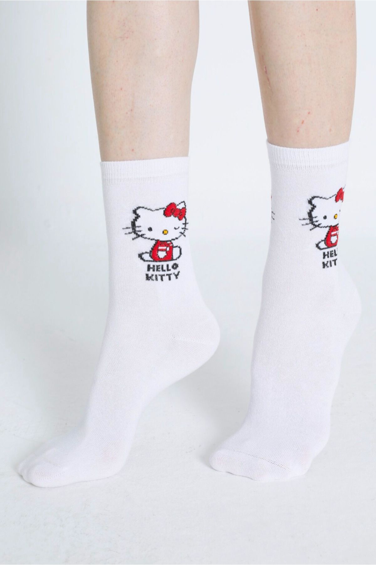 Hello Kitty-ROZ-121/2 Model Patterned and Licensed White Socks 6