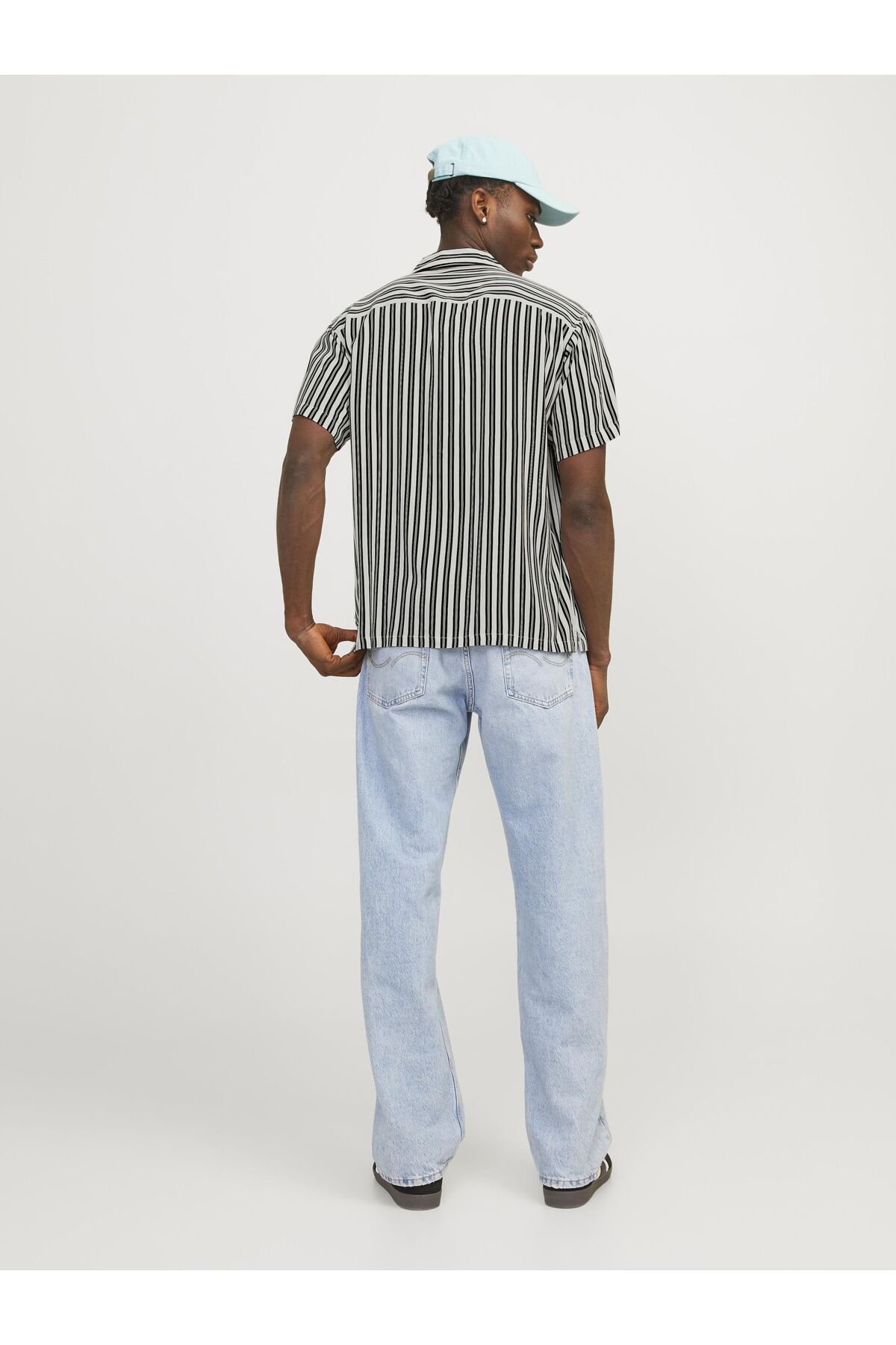 complete the look image