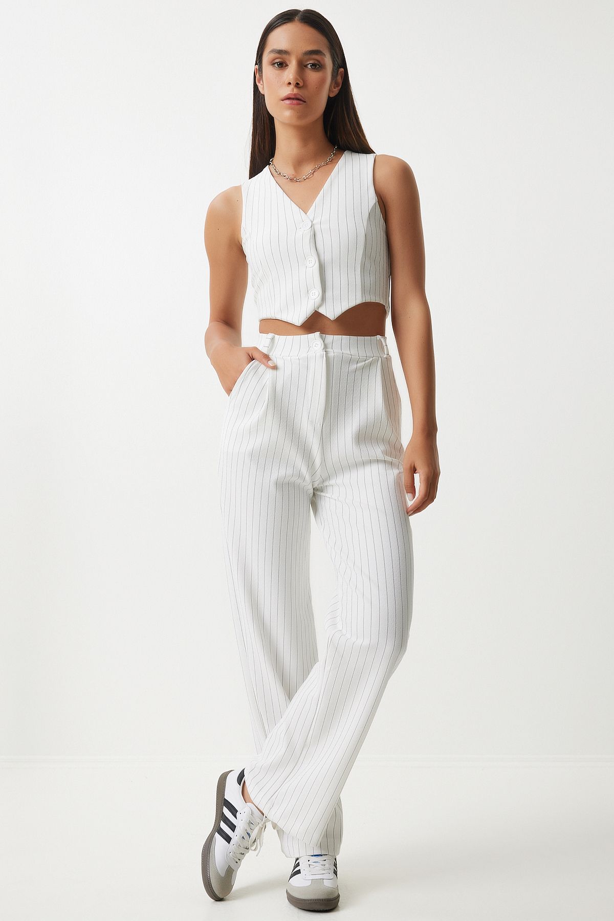 complete the look image