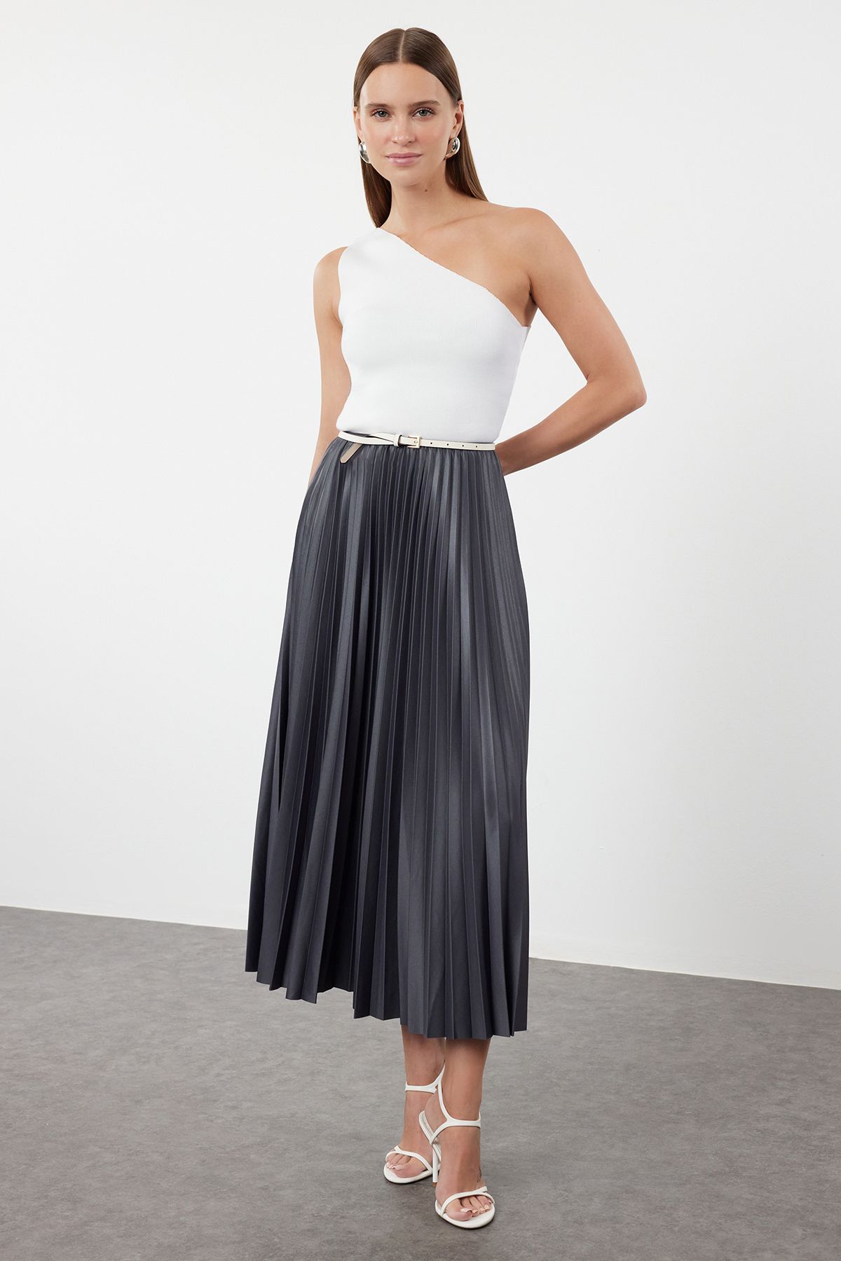 Trendyol Collection Anthracite Pleated Plain A-Line Knitted Skirt Twoss24Et00041