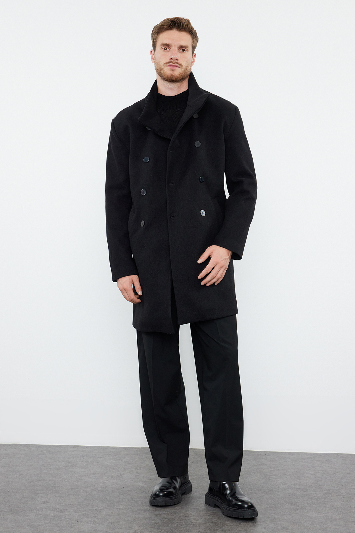 Trendyol Collection-Fekete Regular Fit téli bélyegzőkabát TMNAW25KB00007 2