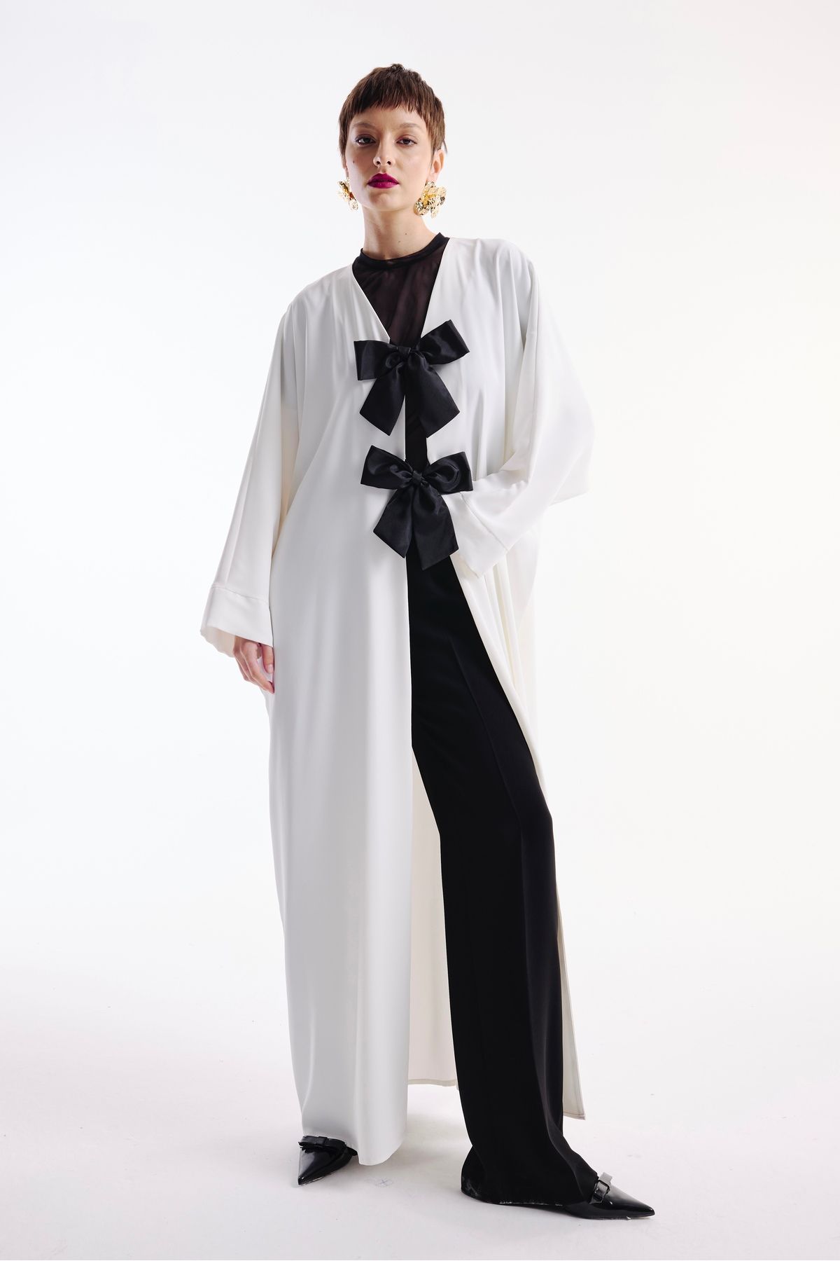 Nuum Design-Abaya Bow Detailed Ecru 2