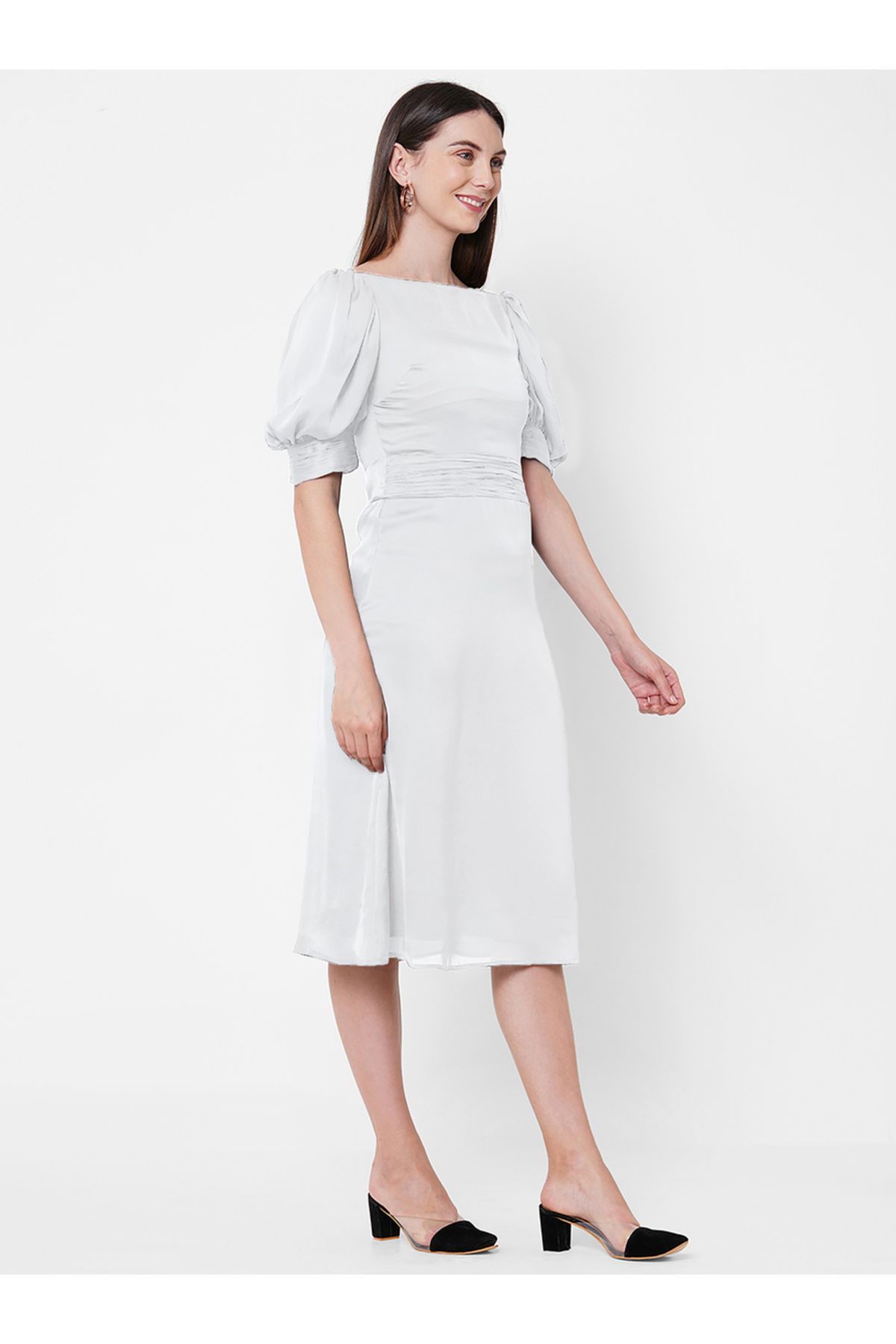 Mish By Styli-Boat Neck Chiffon Midi Dress with Puff Sleeve 3