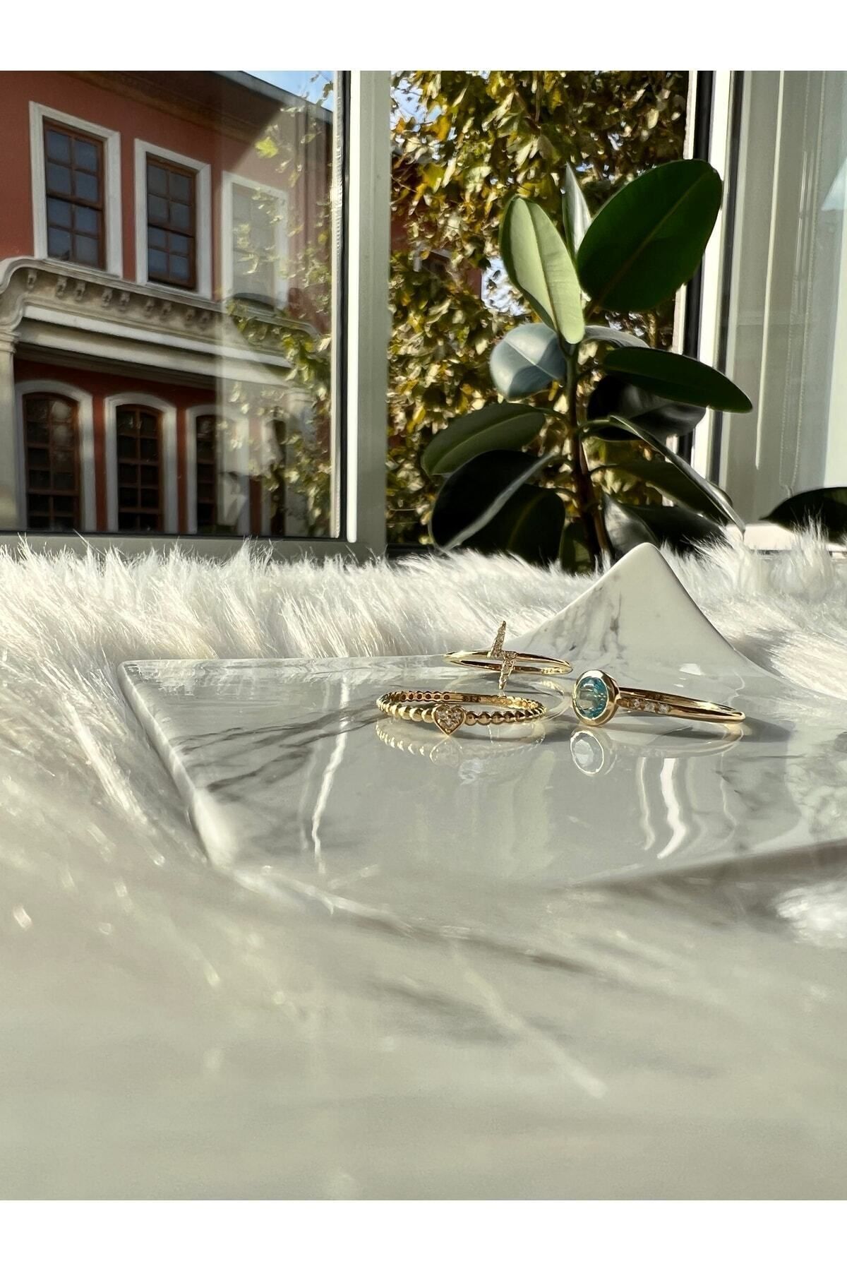 14 Ayar Altın Swiss Blue Topaz § Pırlanta Yüzük 5