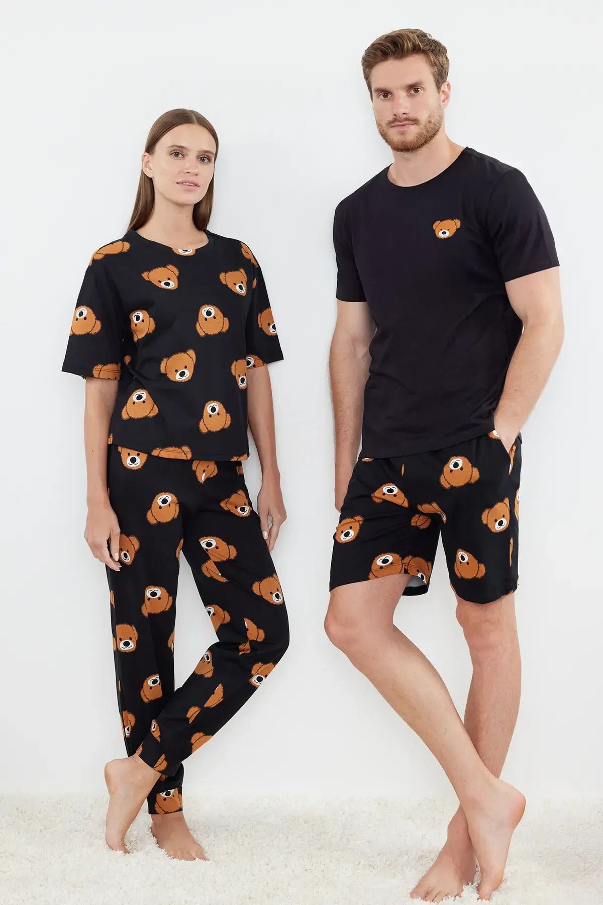 Trendyol Collection-Schwarzes Baumwoll-Pyjama-Set für Paare mit Teddybär, THMSS21PT0195 1