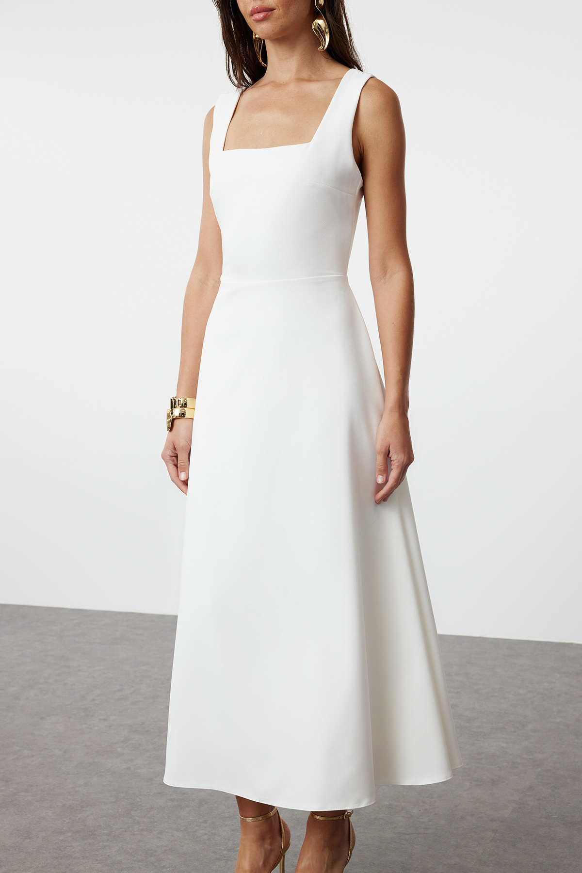 Trendyolmilla  Beyaz A-Kesim Dokuma Düğün/Nikah Şık Abiye Elbise TPRSS24EL00208 - Görsel 3