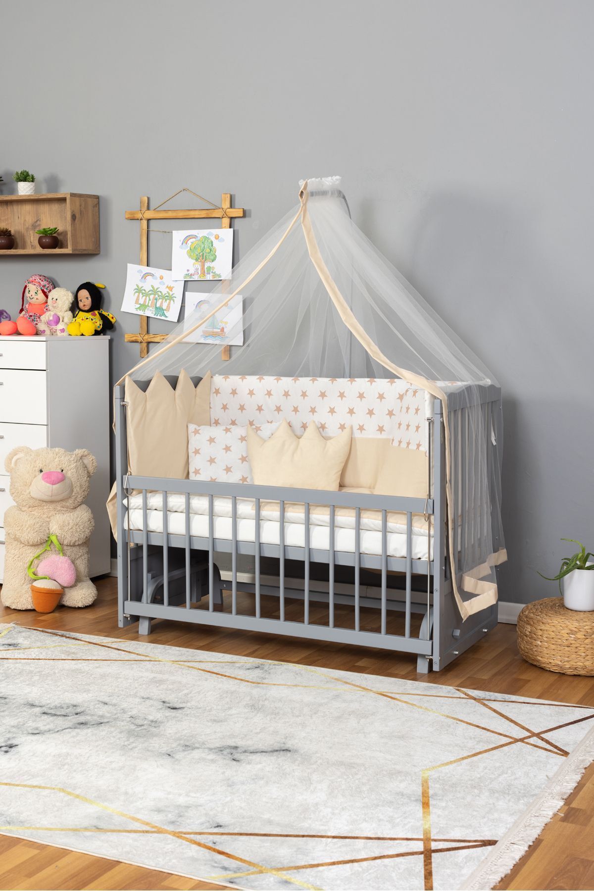 Bamgidoo Ahşap Beşik Anne Yanı Beşik Gri 60x120 - Krem Nakış(Yazısız) Uyku Seti + Yatak