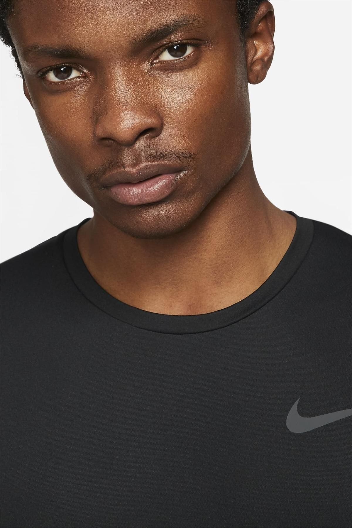 Nike pro shirt best sale