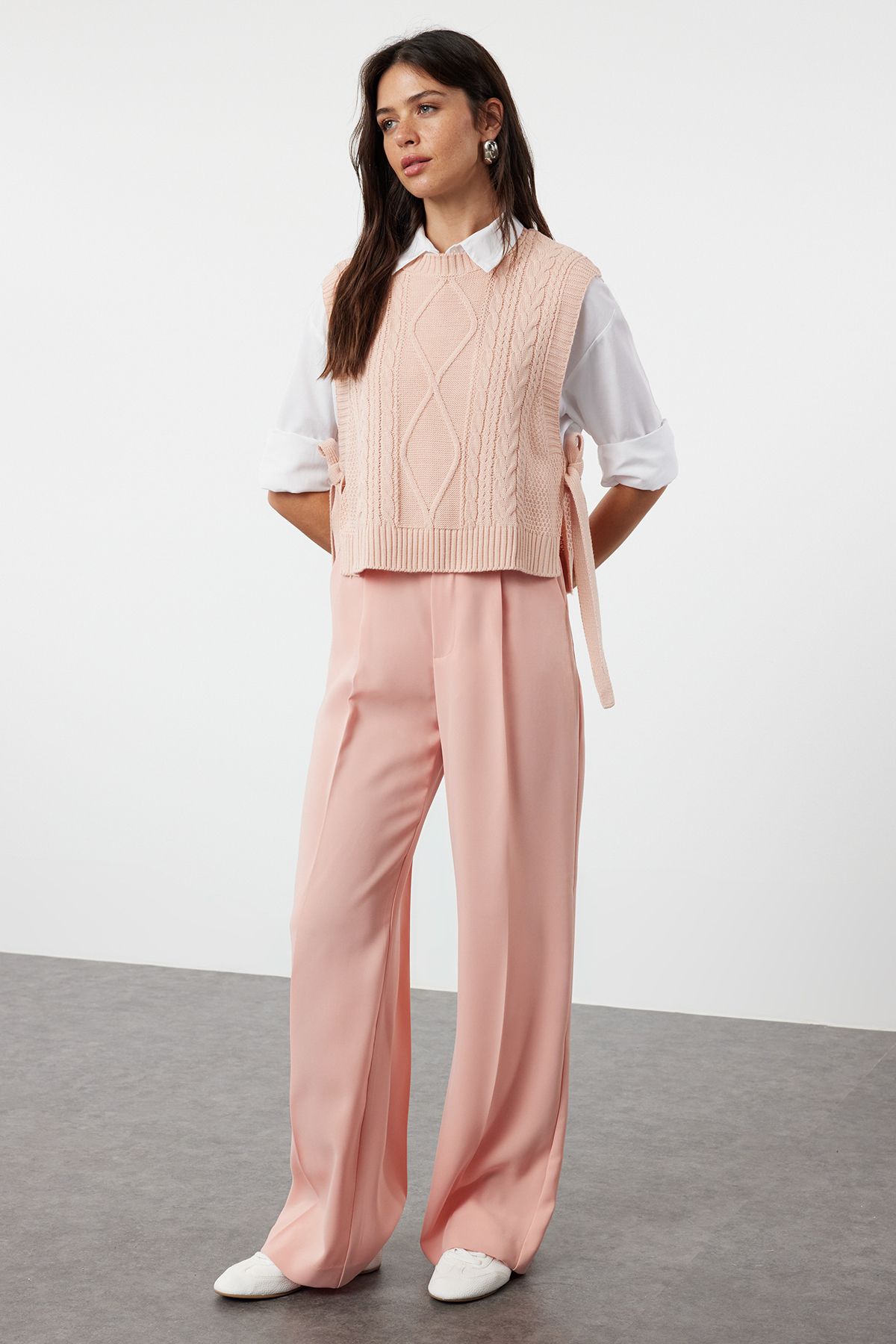 Trendyol Collection-Rosa Crop-Strickpullover mit seitlichem Band/Schleife und Schnürung TWOAW22SV0058 2