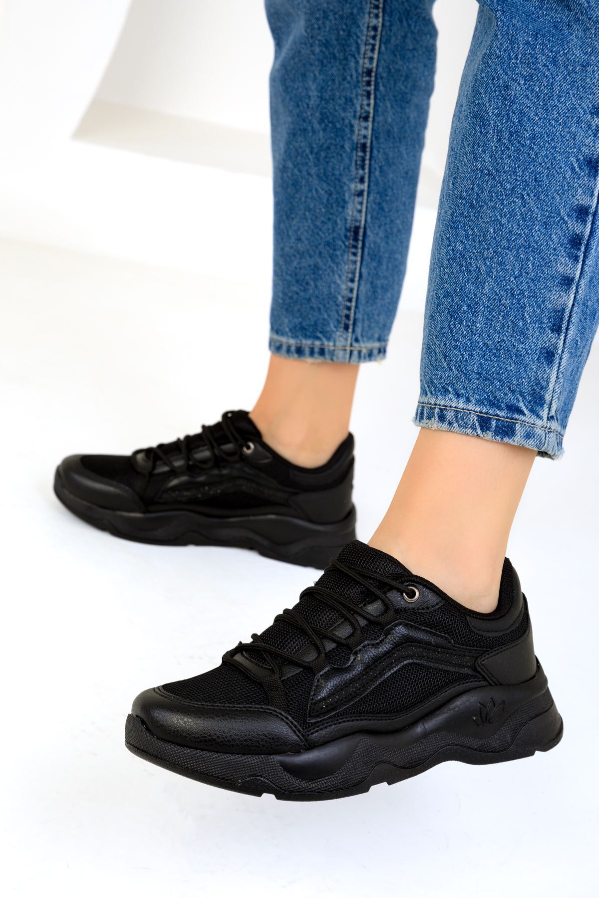 SOHO Trampki damskie 19262 - Czarny Czarny