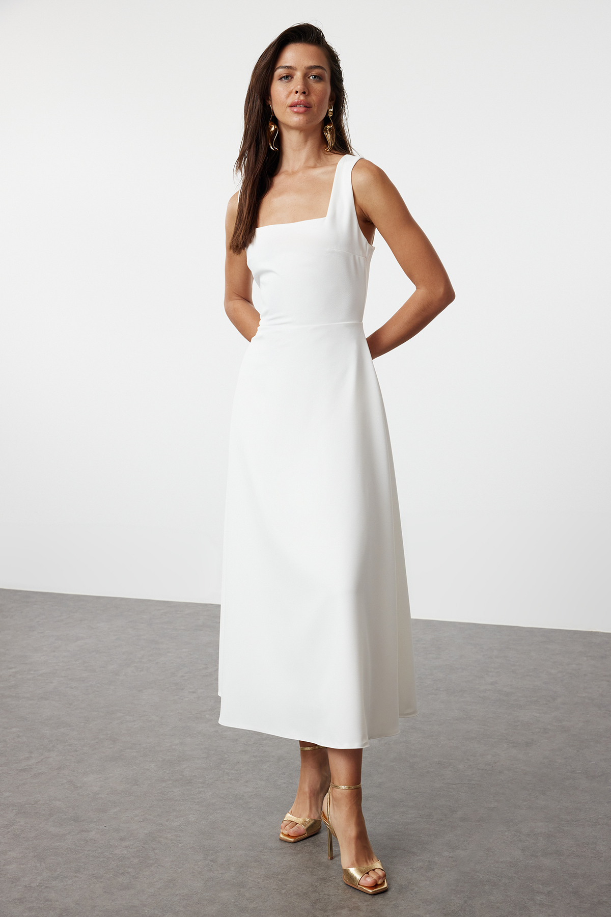 Trendyolmilla  Beyaz A-Kesim Dokuma Düğün/Nikah Şık Abiye Elbise TPRSS24EL00208 - Görsel 2