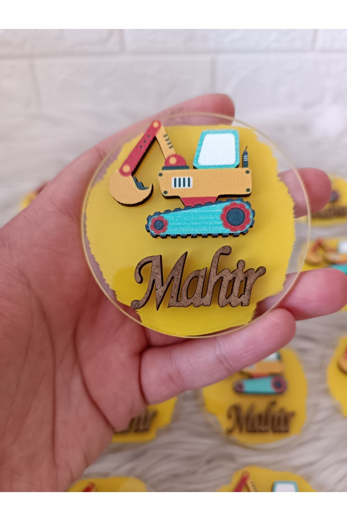 doğrukan 10 Adet İş Makinesi Konsept Traktörlü Pleksi Figürlü Yenidoğan Doğum Günü Magnet Hediyelik fotoğrafı 4 (önizleme)