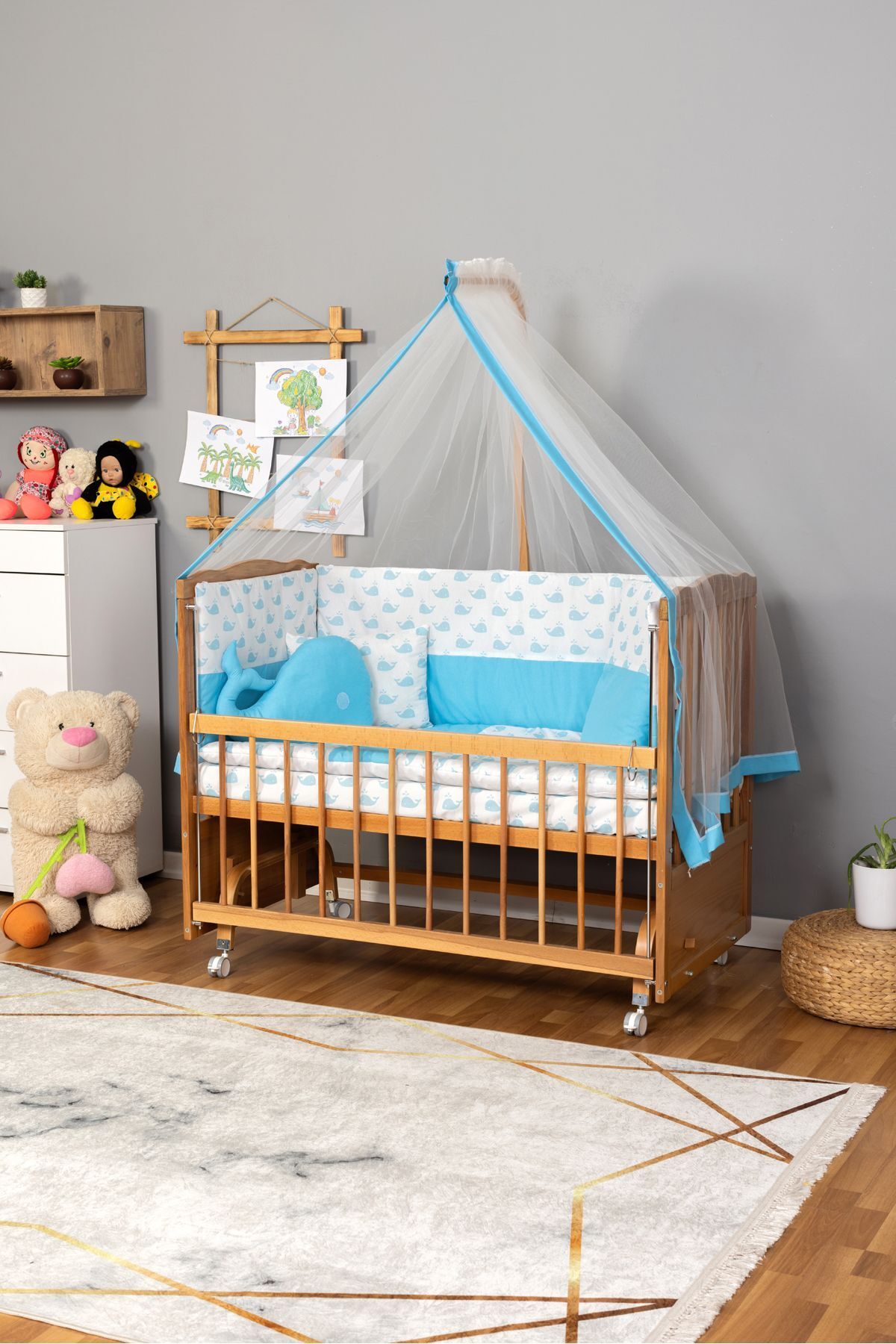 Bamgidoo Ahşap Beşik Anne Yanı Beşik Doğal(VERNİKLİ) 60x120 - Mavi Balina Uyku Seti Yatak Tekerlekli