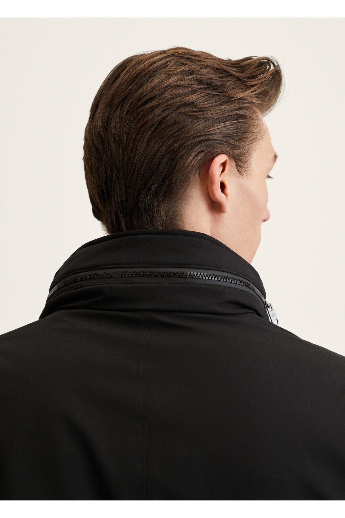 MANGO-Pánská černá parka27050187 7