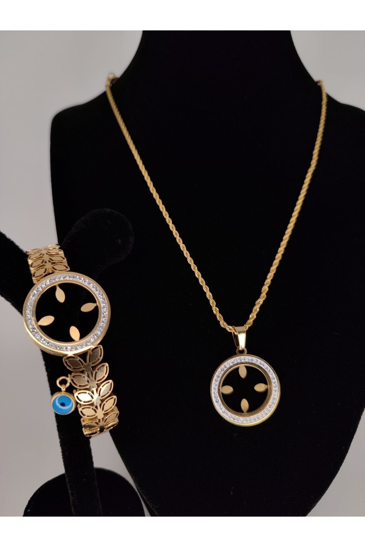 Romea İçine çeyrek altın Koyulabilir Kolye Kelepçe Set Altın Rengi