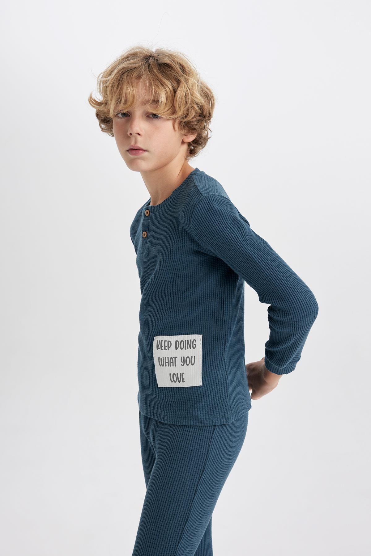 DeFacto-Waffle Patterned Boy's Pajama Set - Long Sleeve A9613a823wn 4